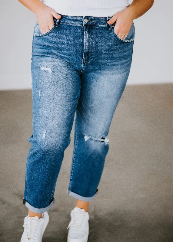 Curvy Eddie Slim Girlfriend Jeans